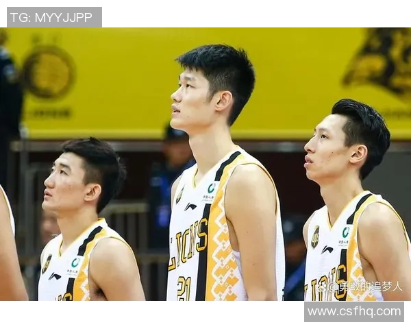 孙铭徽:从青涩球员到篮球场上的璀璨明星之路 孙铭徽:从青涩球员到篮球场上的璀璨明星之路