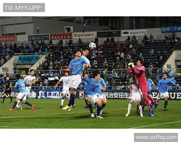 新泻天鹅迎战横滨FC力争主场胜利展现球队实力与斗志 新泻天鹅迎战横滨FC力争主场胜利展现球队实力与斗志