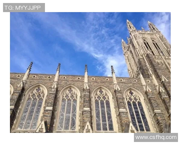 杜克大学与北卡罗来纳大学的经典对决回顾与分析